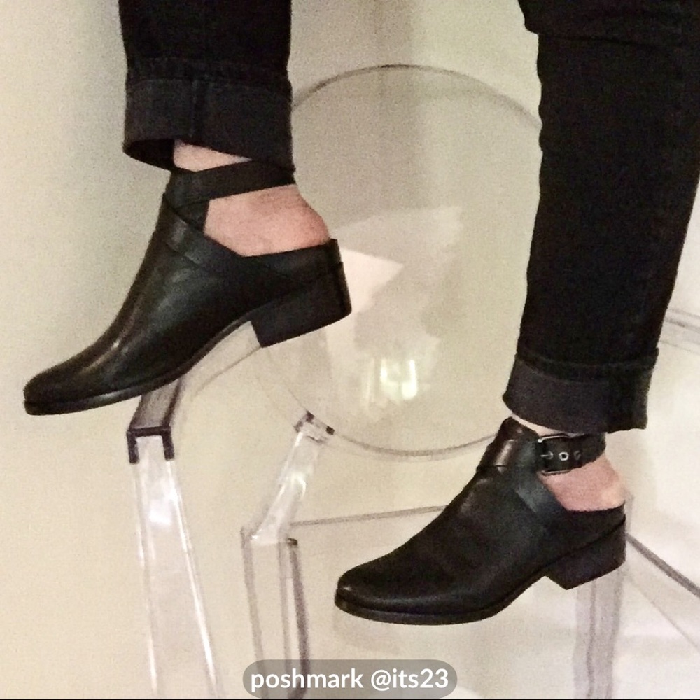 Ateljè 71 ‘Shiloh’ Leather Cut-out Booties